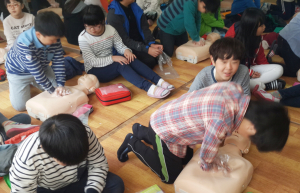 “우리도 심폐소생술 전문가”