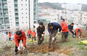 “시민들의 휴식 공간, 푸르게 푸르게”