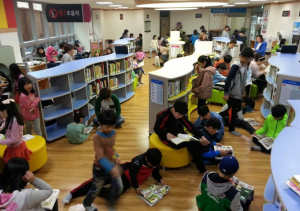 달성군립도서관, 문화사랑방 역할 ‘톡톡’
