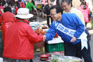 김부겸 대구시장 예비후보 “시민들 변화 갈망하는 것 느껴”