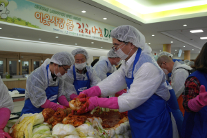 ‘아삭아삭’ 봄김치로 전한 이웃사랑