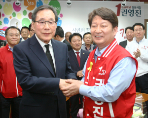 문희갑 前 대구시장, 권영진 지지 선언