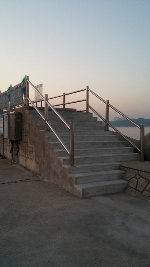 포항구항등대, 쾌적한 쉼터로