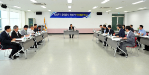 “군민과의 소통, 활기찬 군위군 건설”