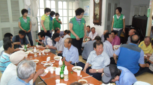 포항시 중앙동 새마을부녀회, 경로당 냉면 봉사