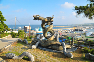 용의 승천…구룡포, 새 랜드마크 떴다