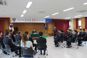 전입자와 함께 홍익치안 콘서트