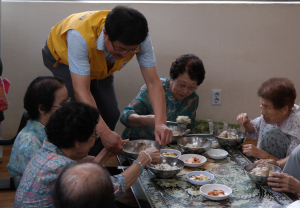 화성자원봉사단, 말복맞이 삼계탕 제공 봉사활동