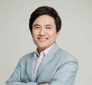  “로스쿨 취업률 저조…42%만 법조인”