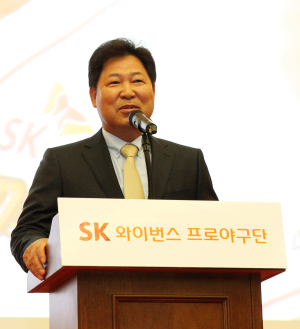 떠나는 이만수 감독 “행복했다”