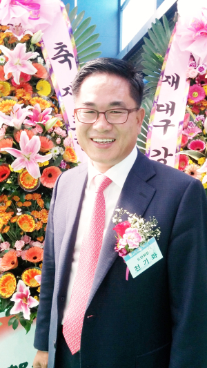 “출향민들 힘 모을 때 세계 속에 우뚝 설 수 있다”