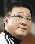 KIA, 김기태 감독 선임…3년간 총 10억원 계약