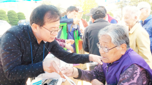 “지역사회서 번 돈으로 이웃에 온정”