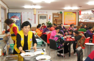 경산시 대가야성 짬뽕, 어르신들 초청 무료 점심 대접