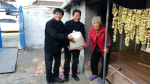 문경시 산양면 개운사, 쌀 10포 기탁