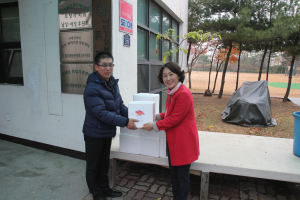 포항시 새살림봉사회, 지체장애인 포항시지회에 김치 전달