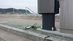 <카메라 고발> 영일대 인도 ‘위험한 고압전선’