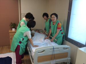 군위교육청, 성누가요양병원서 봉사활동