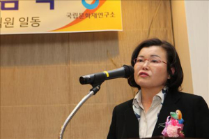 눈물 보이며 퇴장한 ‘정다르크’
