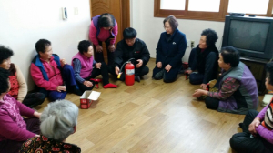 채호식 문경시 산양면장, 경로당서 소화기 사용법 등 안전교육