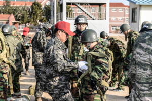 지역 중학생 대상 해병대 캠프
