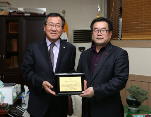 “지역발전 위해 늘 고민하는 의원 될 것”