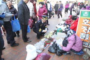 김상렬 울진경찰서장, 장보기 행사 실시